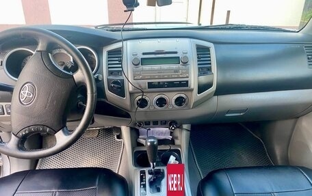 Toyota Tacoma III, 2010 год, 3 200 000 рублей, 14 фотография