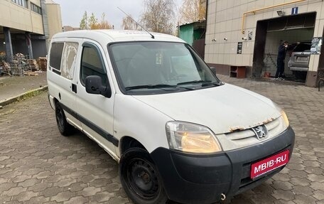 Peugeot Partner II рестайлинг 2, 2011 год, 400 000 рублей, 1 фотография