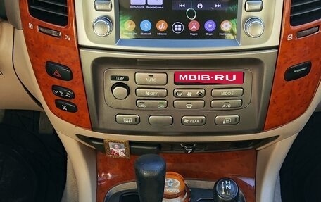 Toyota Land Cruiser 100 рестайлинг 2, 2002 год, 2 600 000 рублей, 7 фотография