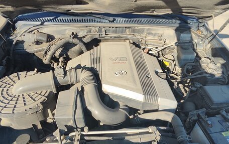 Toyota Land Cruiser 100 рестайлинг 2, 2002 год, 2 600 000 рублей, 20 фотография