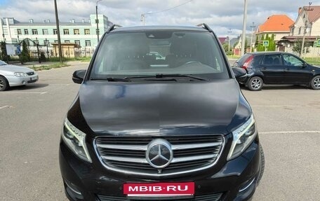 Mercedes-Benz V-Класс, 2016 год, 4 500 000 рублей, 4 фотография