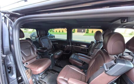 Mercedes-Benz V-Класс, 2016 год, 4 500 000 рублей, 12 фотография