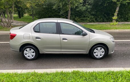 Renault Logan II, 2015 год, 620 000 рублей, 4 фотография