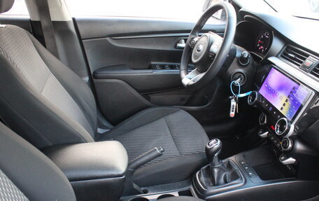 KIA Rio IV, 2018 год, 1 437 000 рублей, 14 фотография