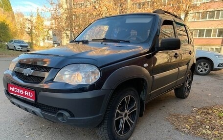Chevrolet Niva I рестайлинг, 2012 год, 355 000 рублей, 1 фотография