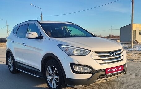 Hyundai Santa Fe III рестайлинг, 2013 год, 1 980 000 рублей, 2 фотография