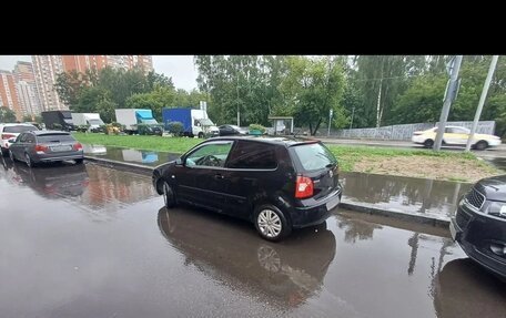 Volkswagen Polo IV рестайлинг, 2003 год, 235 000 рублей, 3 фотография