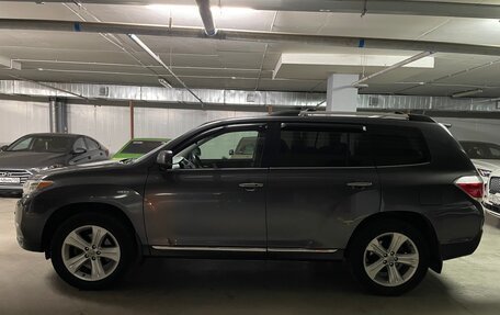 Toyota Highlander III, 2011 год, 1 550 000 рублей, 5 фотография