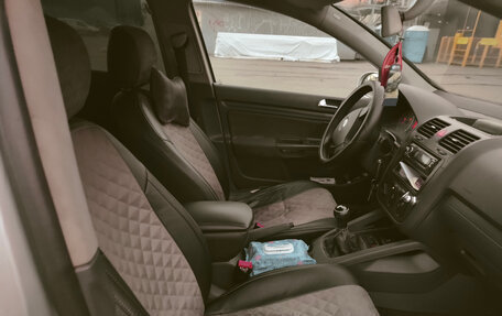 Volkswagen Golf V, 2003 год, 4 300 000 рублей, 7 фотография