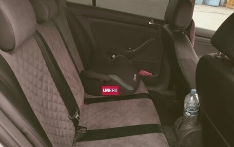 Volkswagen Golf V, 2003 год, 4 300 000 рублей, 8 фотография