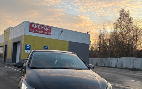 Hyundai Solaris II рестайлинг, 2017 год, 1 300 000 рублей, 3 фотография