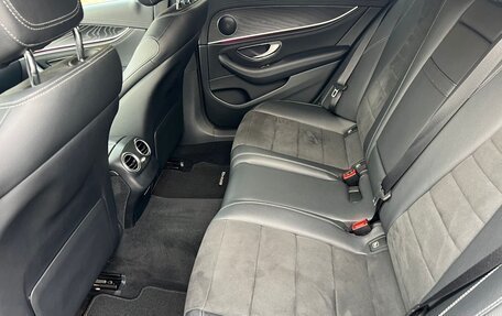 Mercedes-Benz E-Класс, 2018 год, 3 500 000 рублей, 18 фотография