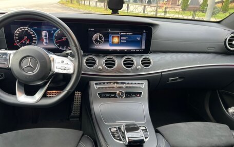 Mercedes-Benz E-Класс, 2018 год, 3 500 000 рублей, 13 фотография