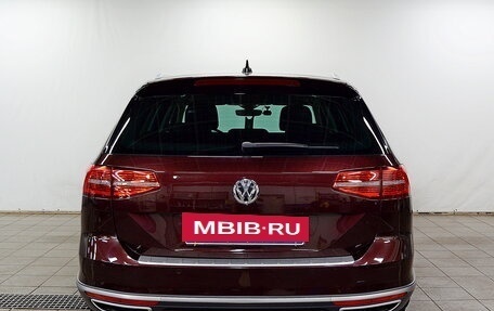 Volkswagen Passat B8 рестайлинг, 2017 год, 2 050 000 рублей, 7 фотография