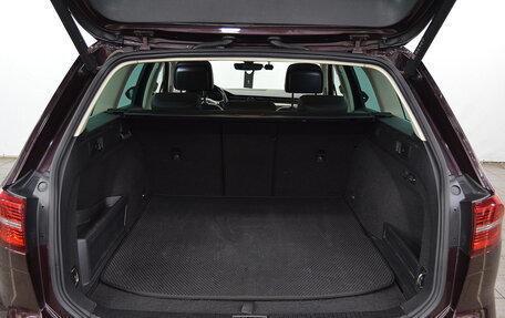 Volkswagen Passat B8 рестайлинг, 2017 год, 2 050 000 рублей, 26 фотография