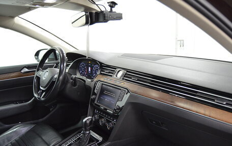 Volkswagen Passat B8 рестайлинг, 2017 год, 2 050 000 рублей, 24 фотография