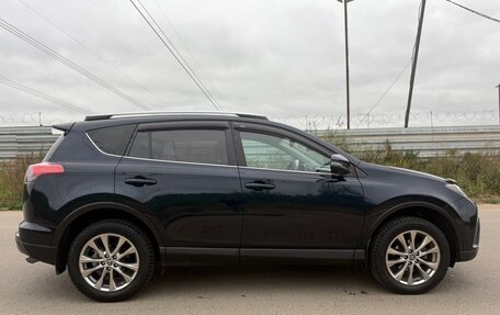 Toyota RAV4, 2018 год, 3 фотография