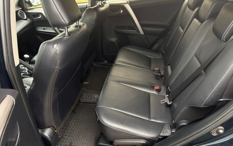 Toyota RAV4, 2018 год, 13 фотография