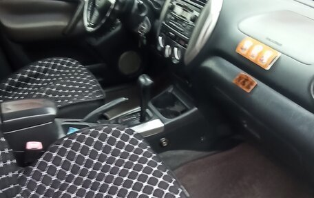 Toyota RAV4, 2004 год, 870 000 рублей, 11 фотография