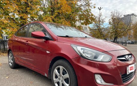 Hyundai Solaris II рестайлинг, 2011 год, 650 000 рублей, 4 фотография