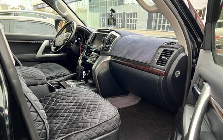 Toyota Land Cruiser 200, 2013 год, 4 100 000 рублей, 4 фотография