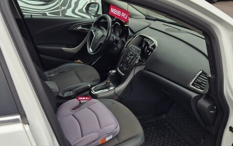 Opel Astra J, 2011 год, 600 000 рублей, 3 фотография