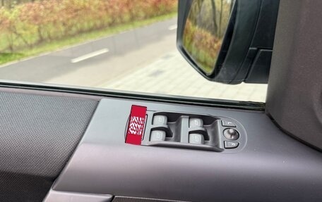 Land Rover Freelander II рестайлинг 2, 2013 год, 1 680 000 рублей, 13 фотография