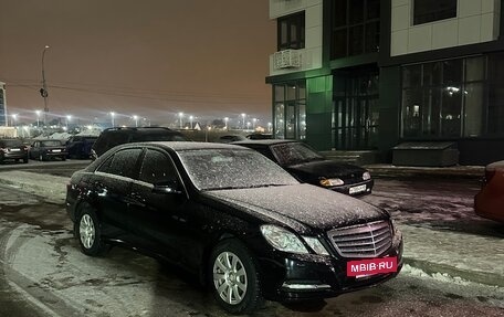 Mercedes-Benz E-Класс, 2012 год, 1 650 000 рублей, 8 фотография