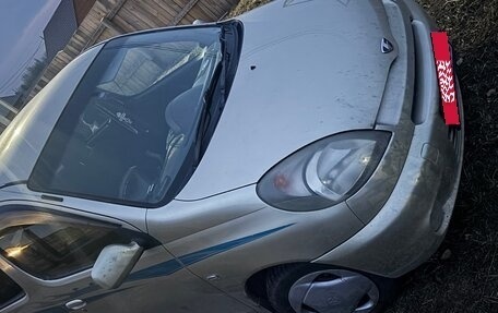 Toyota FunCargo, 2000 год, 220 000 рублей, 1 фотография