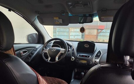 Hyundai ix35 I рестайлинг, 2011 год, 1 100 000 рублей, 18 фотография