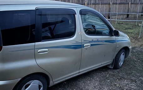 Toyota FunCargo, 2000 год, 220 000 рублей, 3 фотография