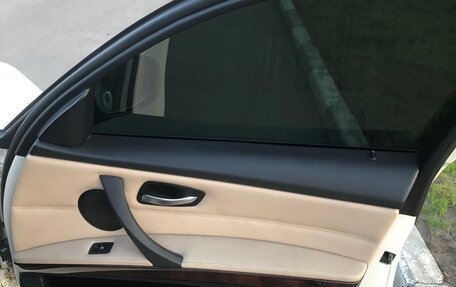 BMW 3 серия, 2011 год, 1 350 000 рублей, 17 фотография