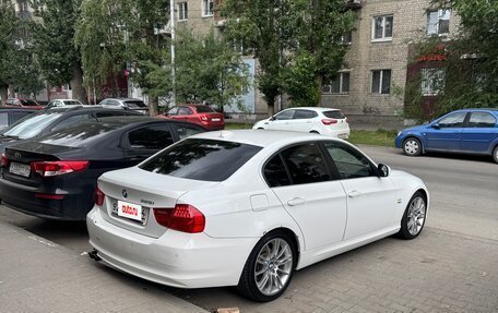 BMW 3 серия, 2011 год, 1 350 000 рублей, 15 фотография