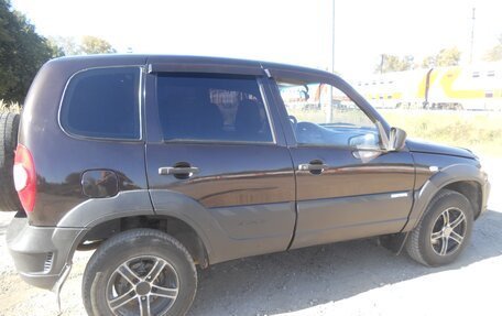 Chevrolet Niva I рестайлинг, 2012 год, 458 000 рублей, 4 фотография