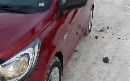 Hyundai Solaris II рестайлинг, 2011 год, 800 000 рублей, 10 фотография