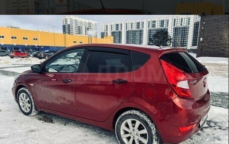 Hyundai Solaris II рестайлинг, 2011 год, 800 000 рублей, 19 фотография