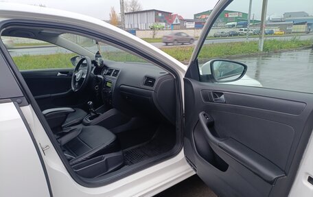 Volkswagen Jetta VI, 2014 год, 850 000 рублей, 14 фотография