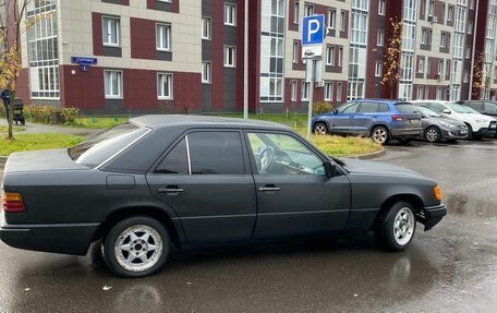 Mercedes-Benz E-Класс, 1992 год, 320 000 рублей, 6 фотография