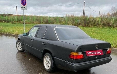 Mercedes-Benz E-Класс, 1992 год, 320 000 рублей, 7 фотография
