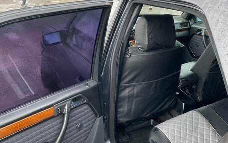 Mercedes-Benz E-Класс, 1992 год, 320 000 рублей, 26 фотография