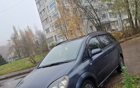 Opel Zafira B, 2006 год, 390 000 рублей, 1 фотография