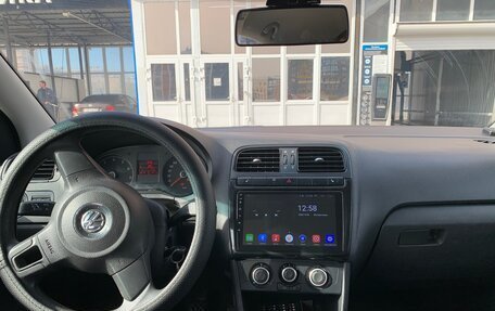 Volkswagen Polo VI (EU Market), 2013 год, 520 000 рублей, 11 фотография