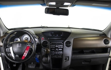 Honda Pilot III рестайлинг, 2012 год, 1 995 000 рублей, 13 фотография