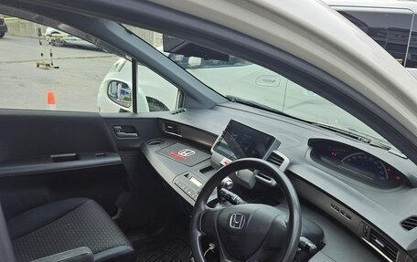 Honda Freed I, 2010 год, 820 000 рублей, 5 фотография