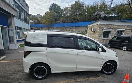 Honda Freed I, 2010 год, 820 000 рублей, 4 фотография