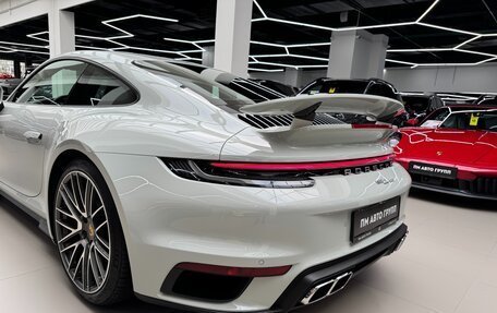 Porsche 911, 2021 год, 20 000 000 рублей, 14 фотография