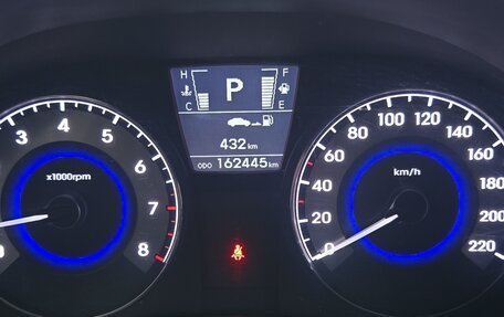 Hyundai Solaris II рестайлинг, 2011 год, 630 000 рублей, 4 фотография