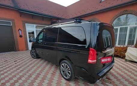 Mercedes-Benz V-Класс, 2017 год, 4 000 000 рублей, 6 фотография