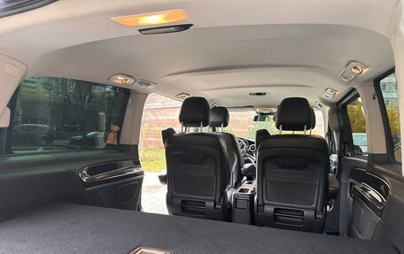 Mercedes-Benz V-Класс, 2017 год, 4 000 000 рублей, 28 фотография