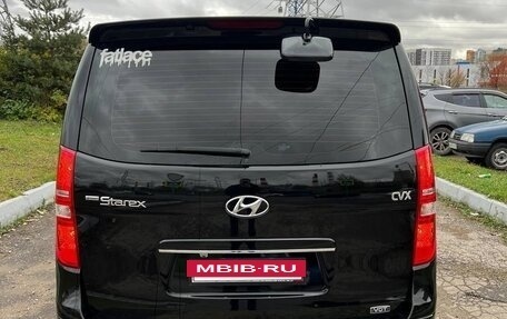 Hyundai Grand Starex Grand Starex I рестайлинг 2, 2012 год, 2 650 000 рублей, 4 фотография